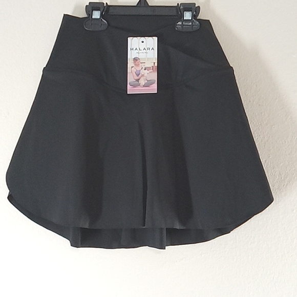 HALARA Other New Halara That Tiktok Brand Women Skirt Large Nwt Black Workout Exer Poshmark
